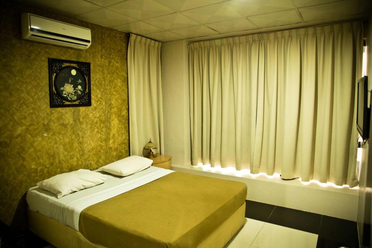 Golden Leaf Hotel Danga Bay Johor Bahru Exterior photo